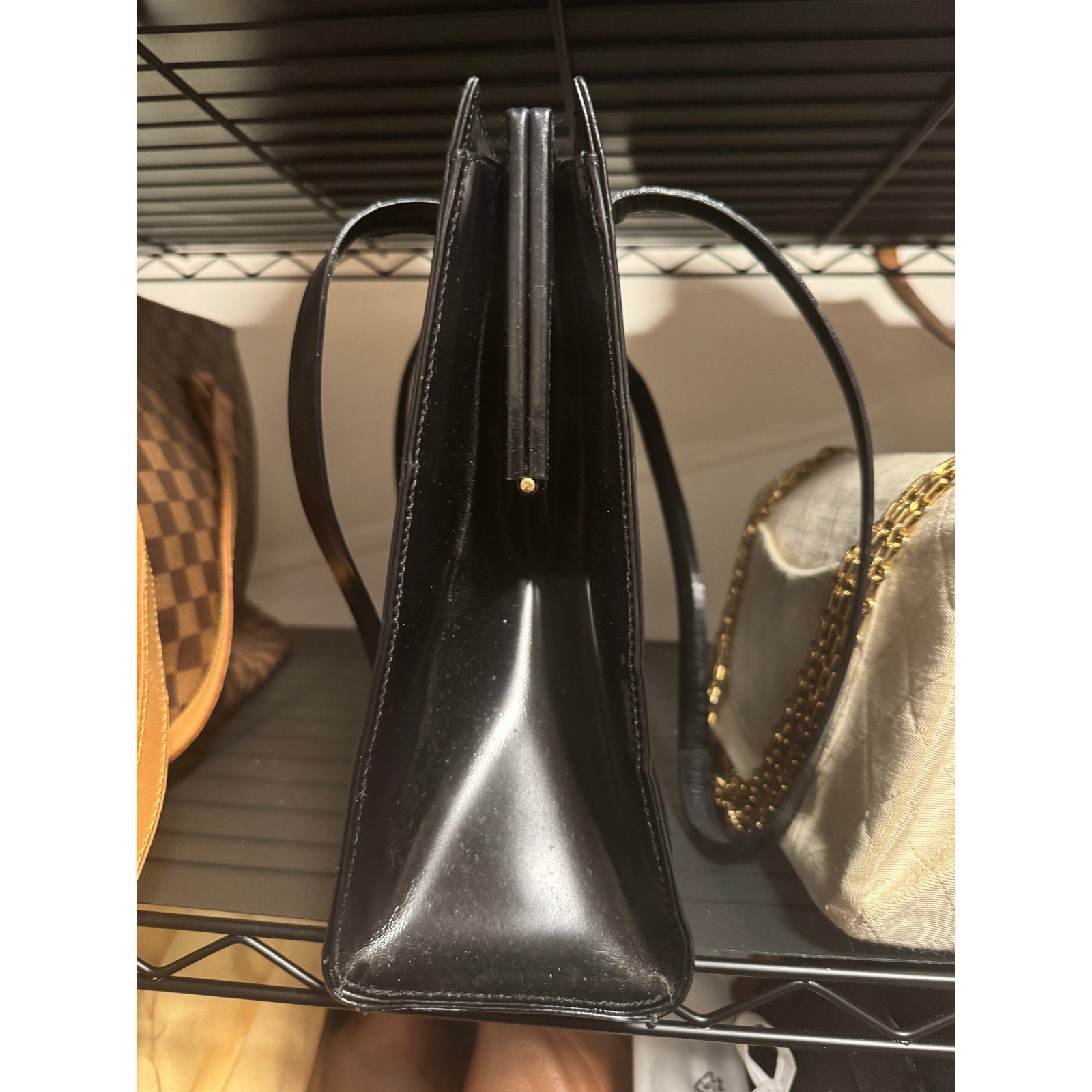 Gucci Vintage Black Leather Structured Kiss Lock Shoulder Bag