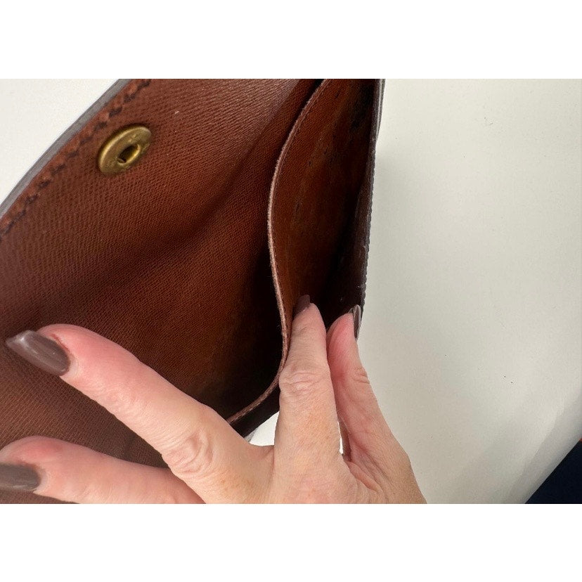 Women's Louis Vuitton Monogram Pochette Double Rabat Shoulder Bag