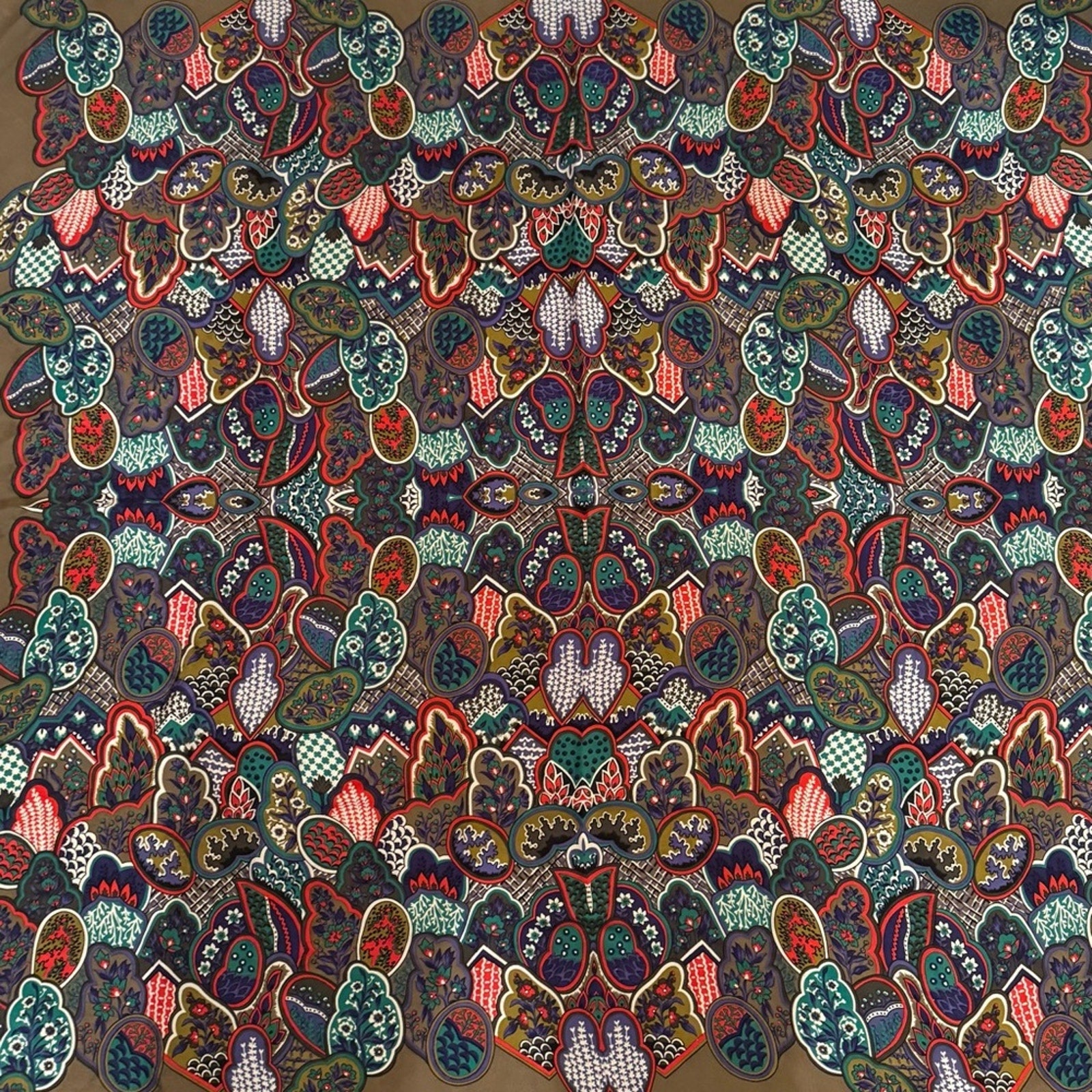 BOTEGA VENETA ENORMOUS 51” x 51”gorgeous silk Wrap/Cape/Sarong textured …