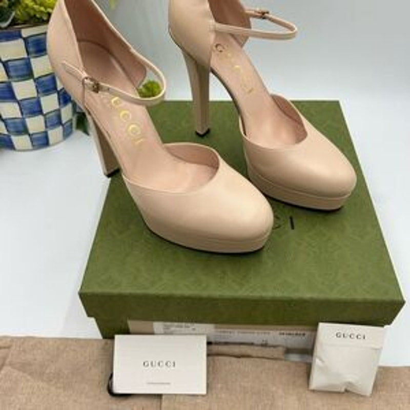 Women’s Gucci, leather platform pumps size 39 made in Italy