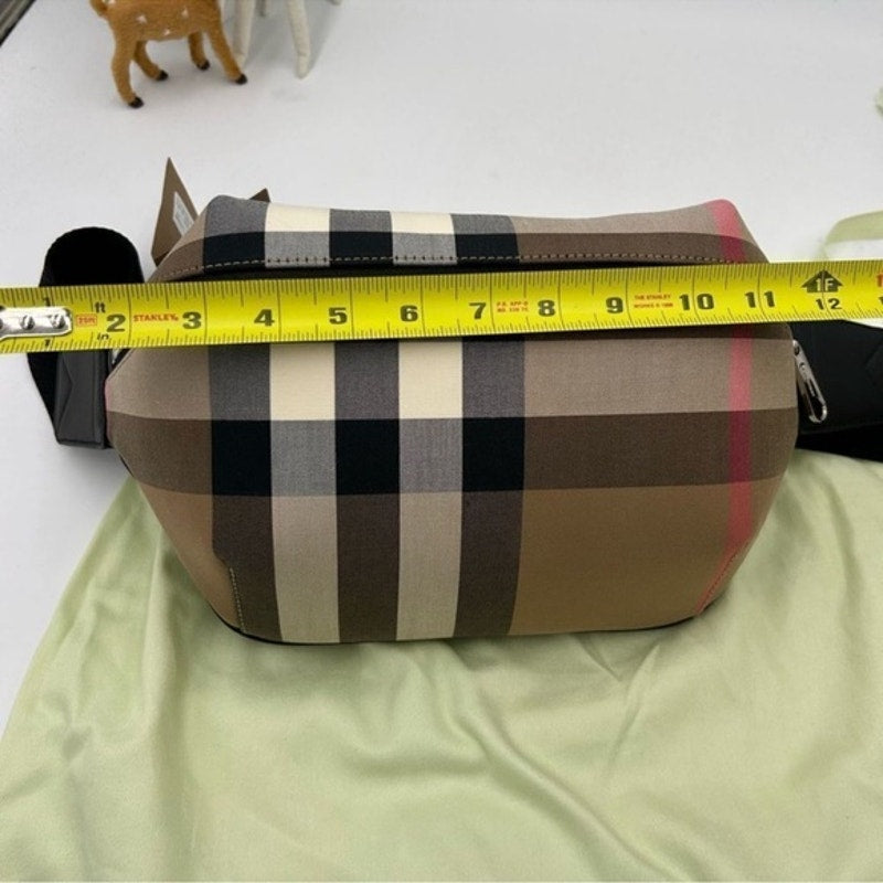 Unisex Burberry multicolor adjustable check belt bag/fanny pack Made in Italy