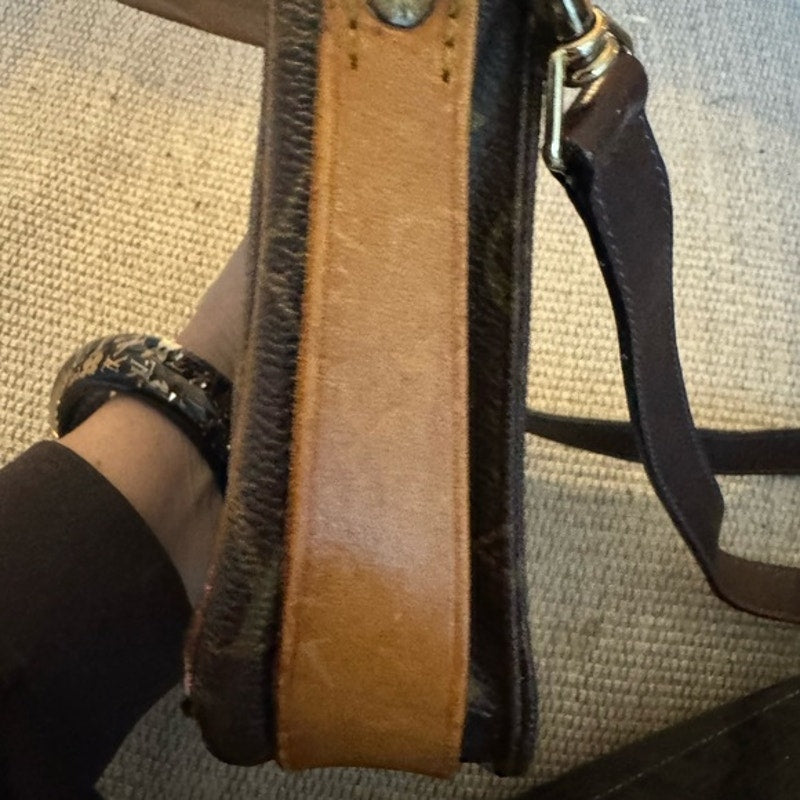 Louis Vuitton Monogram Mini St. Cloud Interior perfect/buckle works great!!