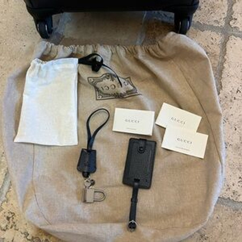 Gucci Savoy GG Supreme small cabin, carry-on suitcase made in Italy NWT