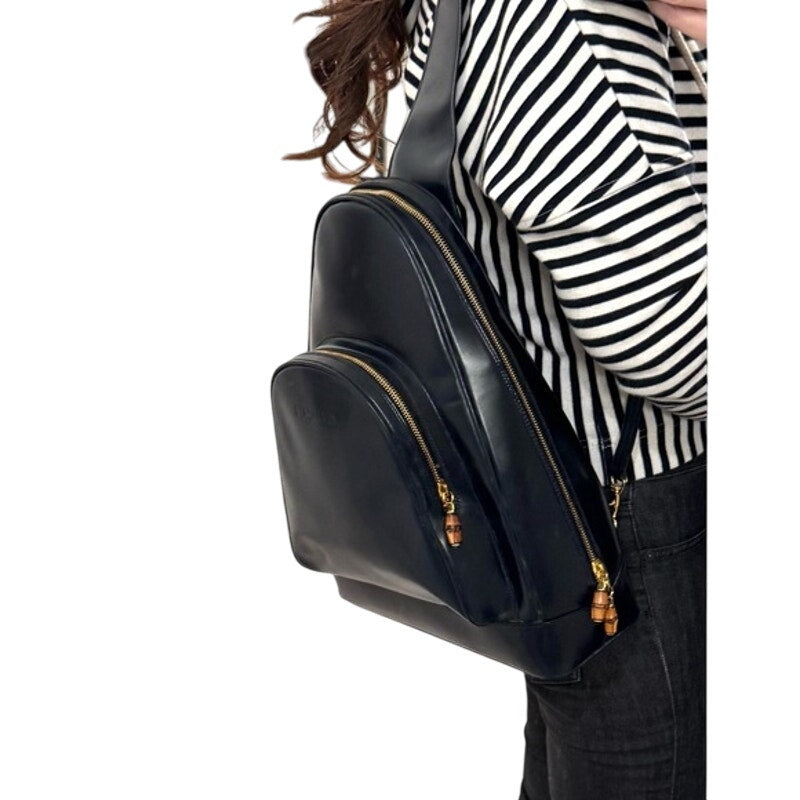 Gucci RARE deep blue sling back w/Tom Ford lines and Bamboo pulls so beautiful