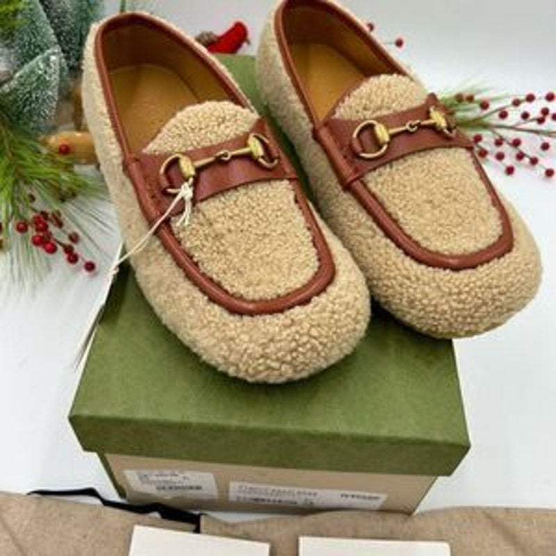 Men’s Gucci Horsebit ivory wool  loafers size 9.5 made in Italy.