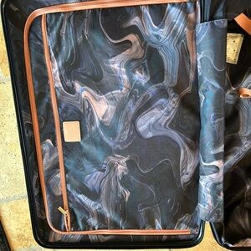 Tumi 19° extended trip expandable four-wheel packing suitcase NWT