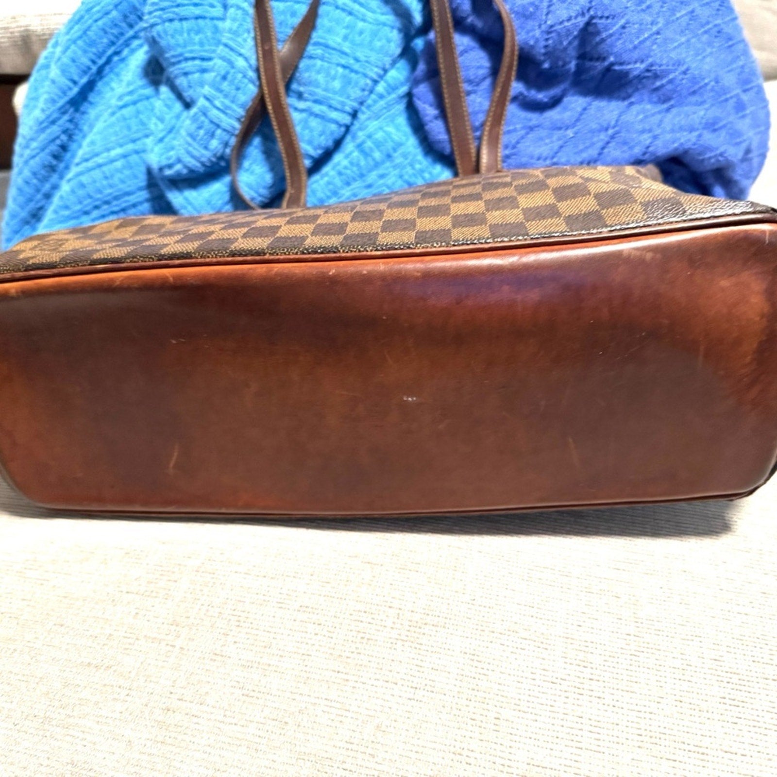 Louis Vuitton Damier Ebene tote, similar size to a Neverful..and functionality