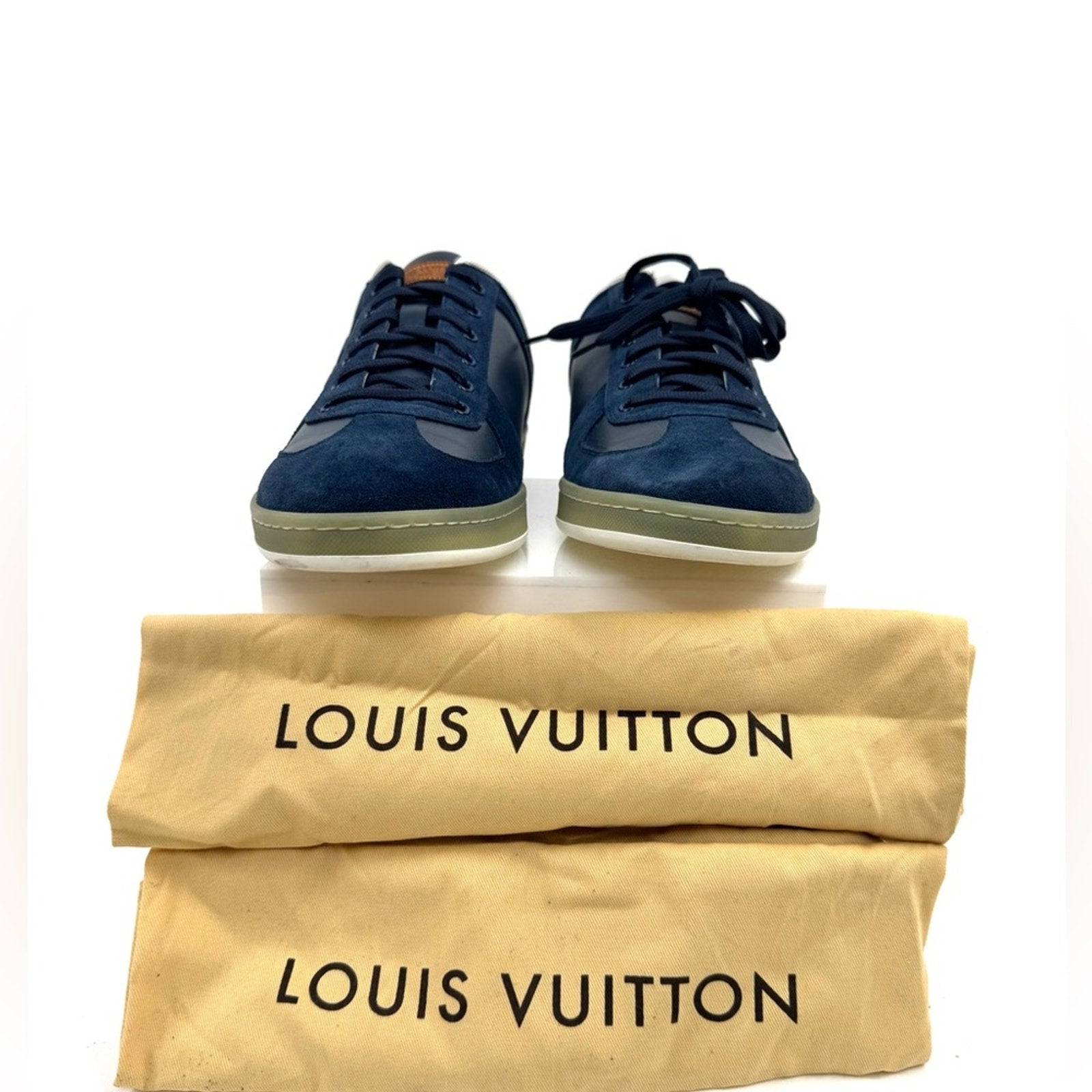 Men’s Louis Vuitton “OFFSHORE”bicolor navy blue LV 8.5 FITS US 9.5, FR 42.5 VNDS