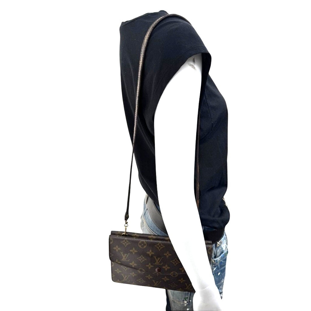 Women's Louis Vuitton Monogram Pochette Double Rabat Shoulder Bag