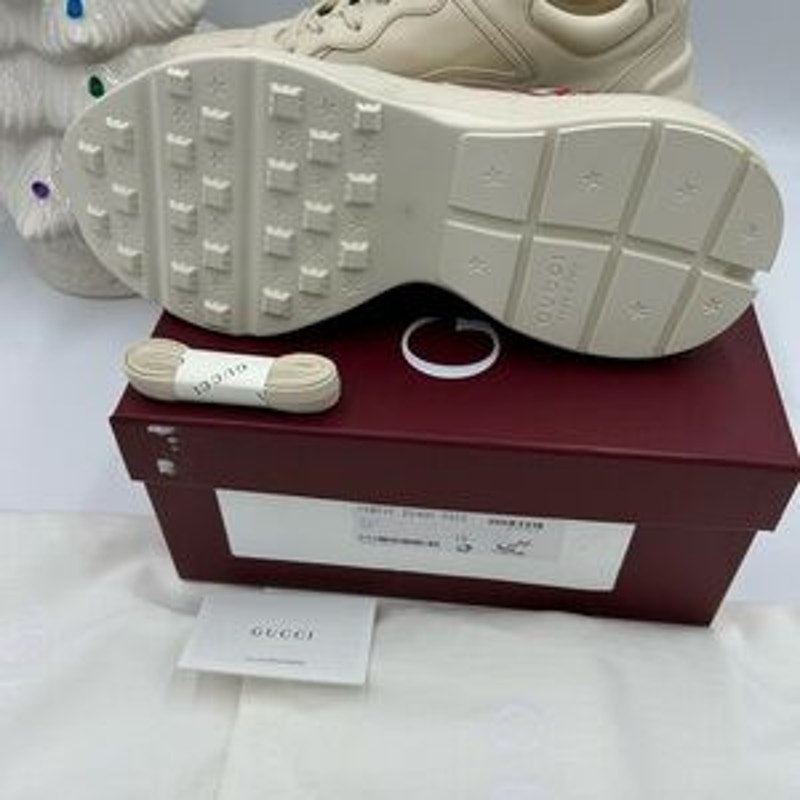 Gucci Beige Sneakers with Red Accents size 10 made in Italy