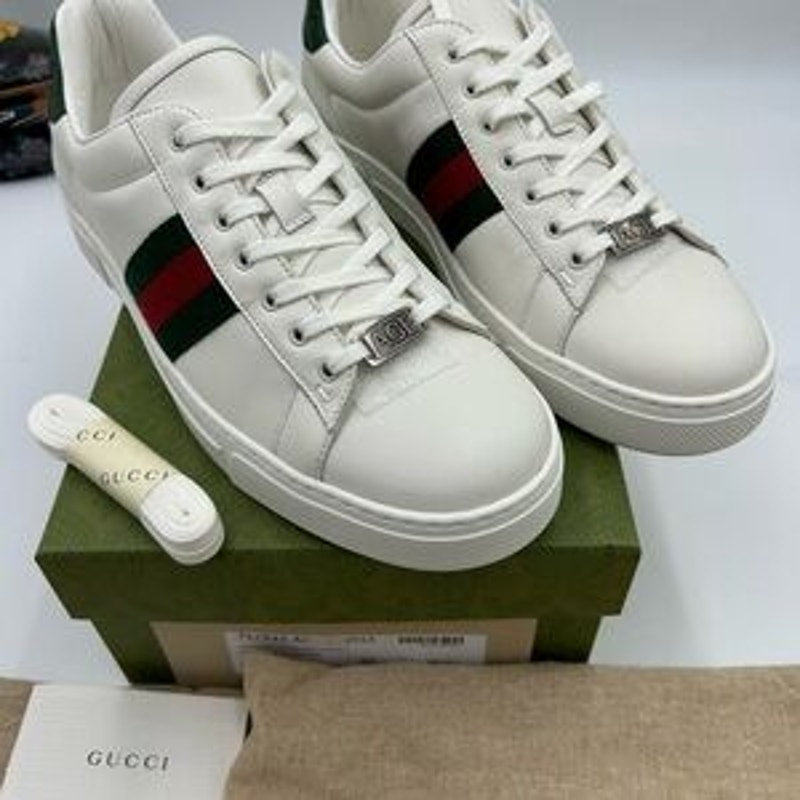 Women's Gucci, ace leather, web stripe sneakers size 40 made in Italy