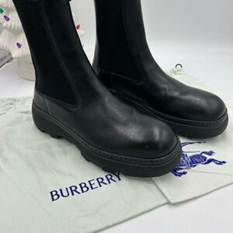 Men's Burberry leather Chelsea boots size 43 made in Italy
