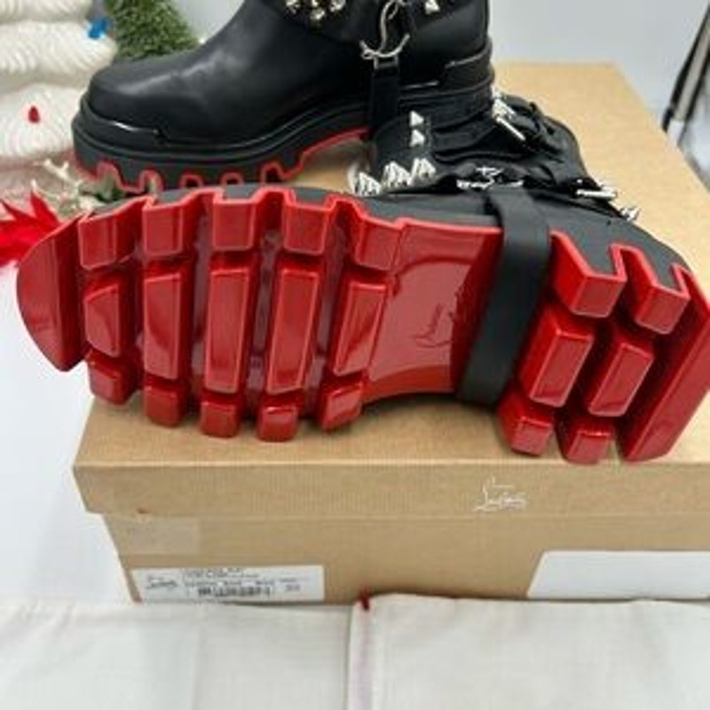 Christian Louboutin women's Dune bike spike Moto boots size 39 made in Italy