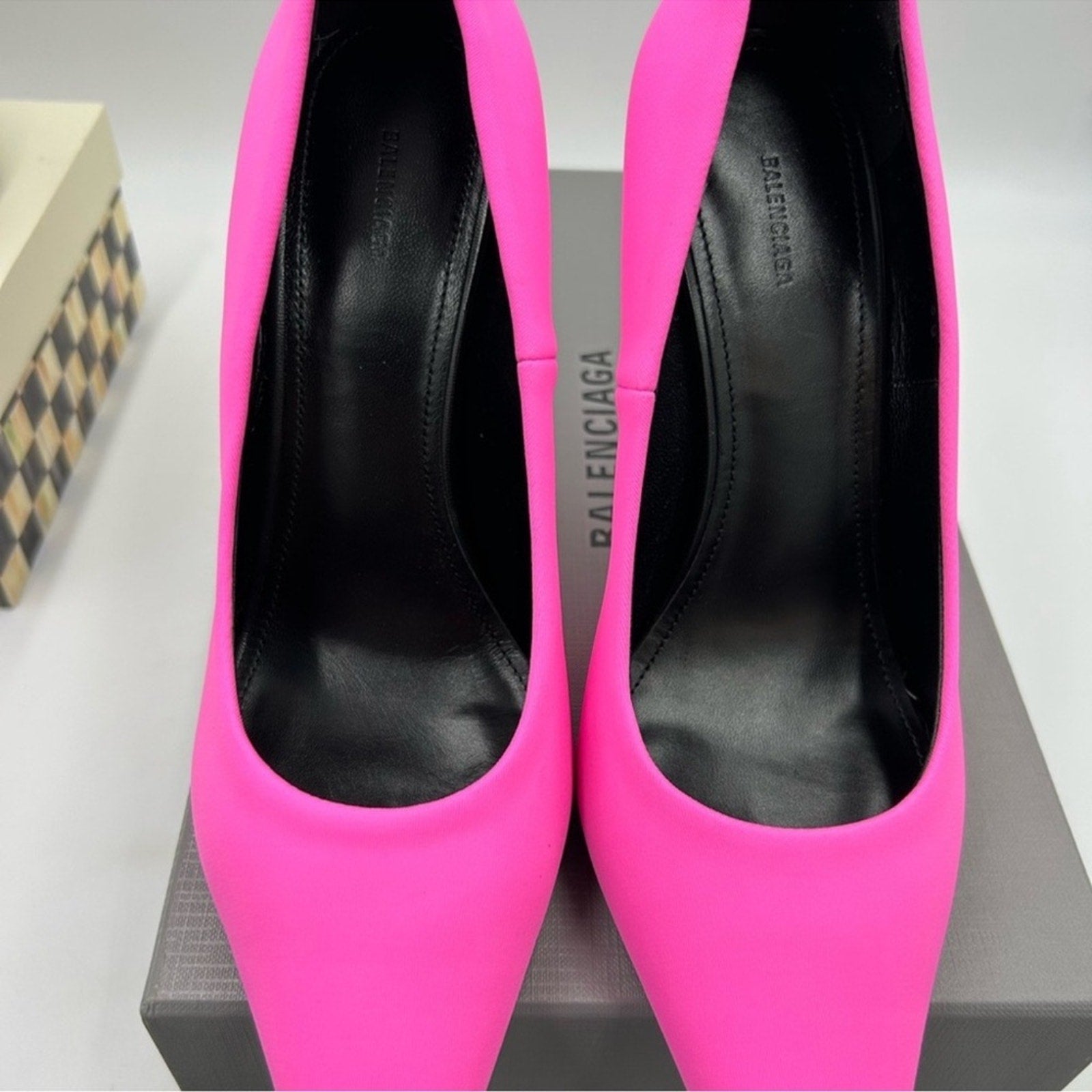 Women's Balenciaga Knife Pump /Spandex Matt/Flour Pink/size 38 made in Italy