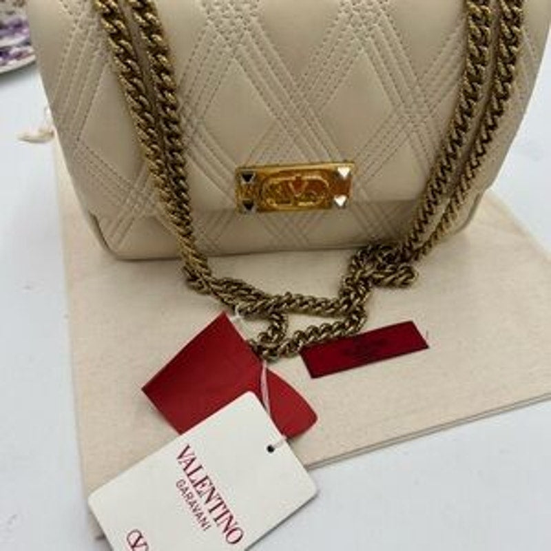 Women's Valentino Garavani QUILTIE 67 medium shoulder, Bag Nappa Leather NWT