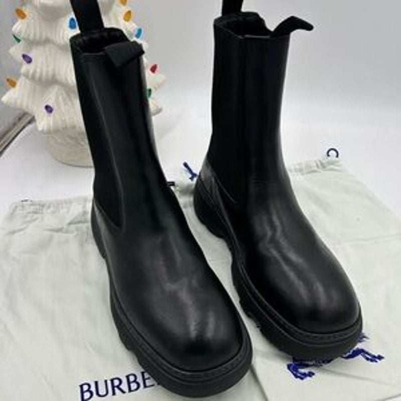 Men's Burberry leather Chelsea boots size 43 made in Italy