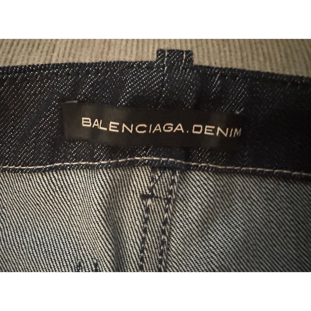 Balenciaga NWOT Dark Wash Wide Leg Flare Jeans – Size 27 – Made in Italy