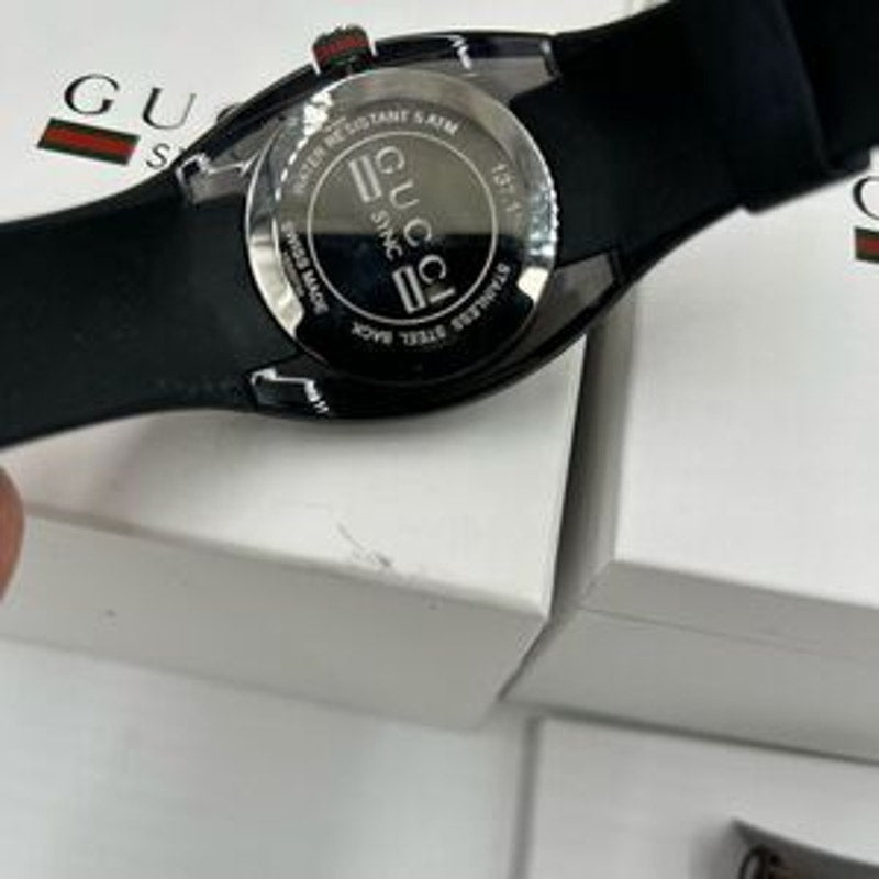 Unisex Gucci sync quartz watch made in Italy