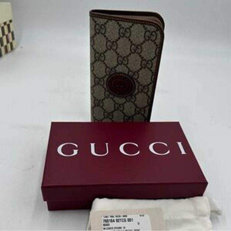 Gucci bifold folio wallet/iPhone 15 case made in Italy