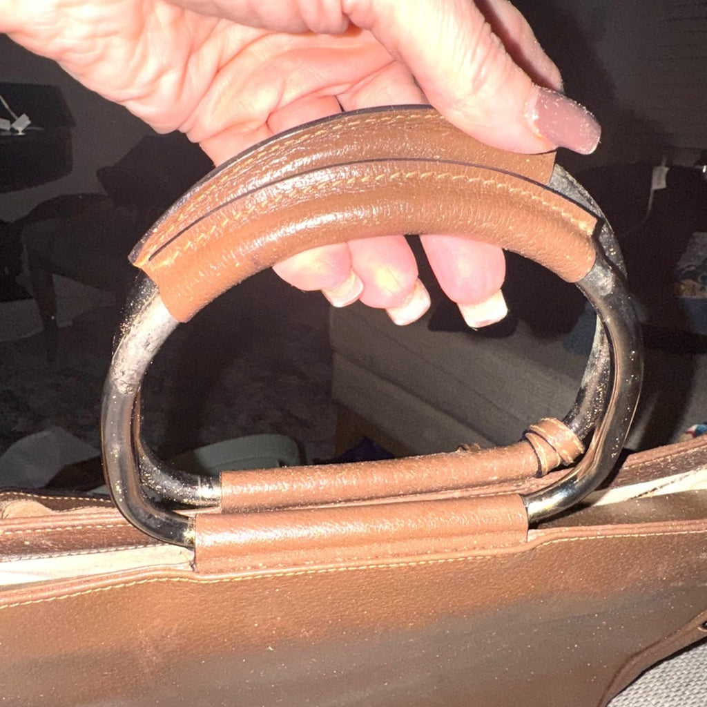 Gucci, Tom Ford era brown, leather tote w/circle top handles, 3 exterior pockets