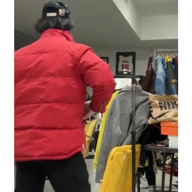 Men’s Moose Knuckes Jacket w/removable fur trimmed hood, NWT’s XL original retail $1800