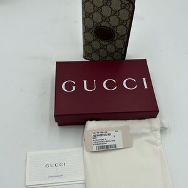 Gucci bifold folio wallet/iPhone 15 case made in Italy