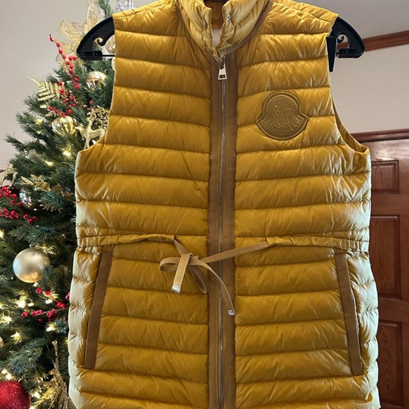 Moncler men's down Quilted Vest cinched waist, and drawstring Tie size 1
