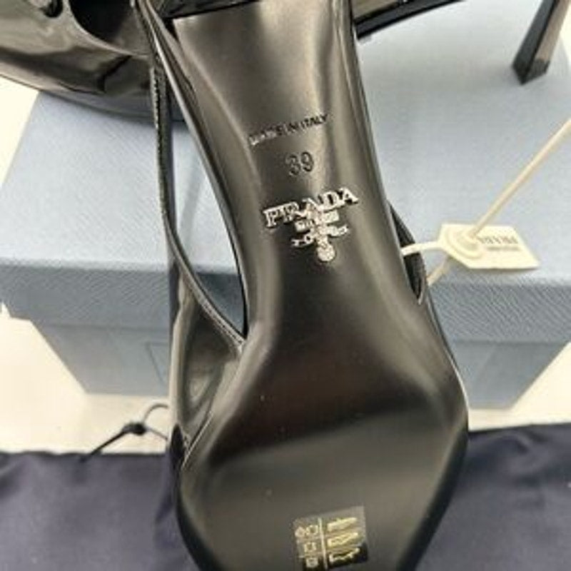 Women's Prada patent leather sling back pumps size 39 made in Italy