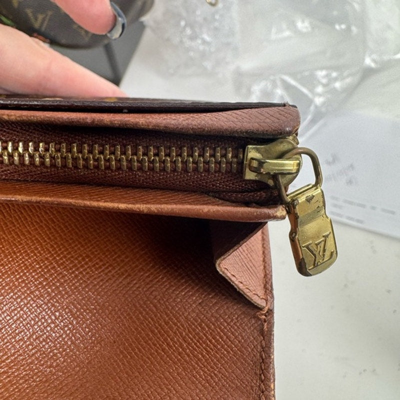 Louis Vuitton Monogram Portefueille Viennois kiss lock French purse wallet