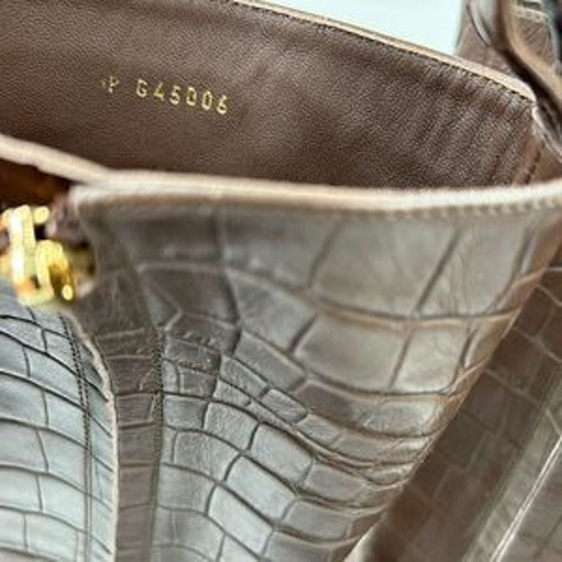 Women’s Chanel icon plain toe block, heel boot size 38.5 made in Italy