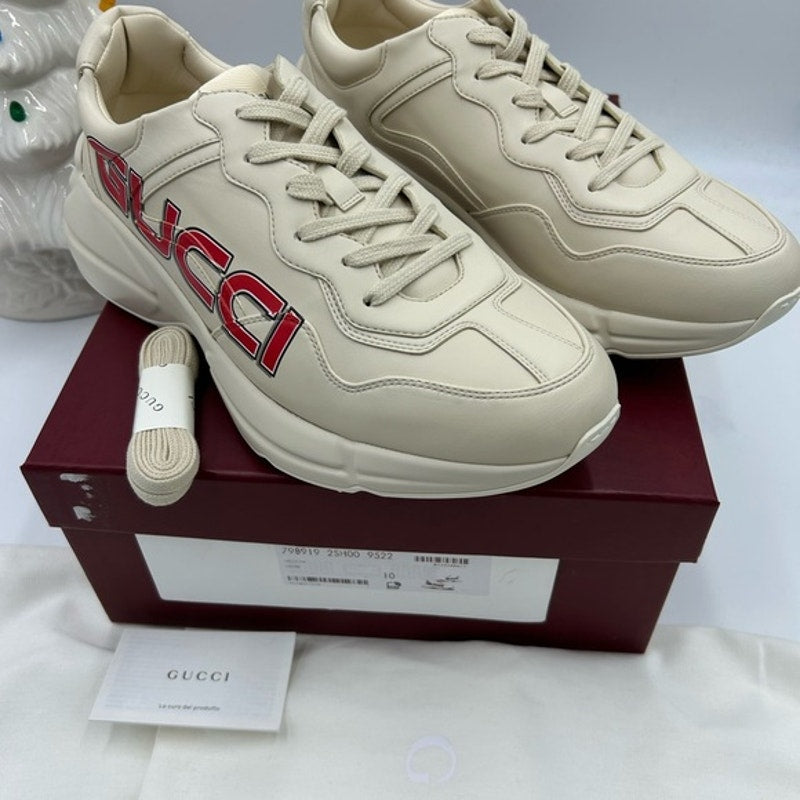 Gucci Beige Sneakers with Red Accents size 10 made in Italy