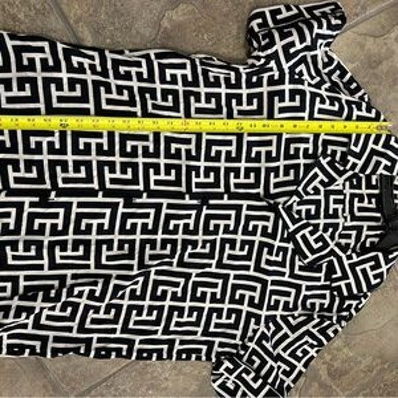 Men's Balmain monogram pajama shirt, size 43 made in Italy