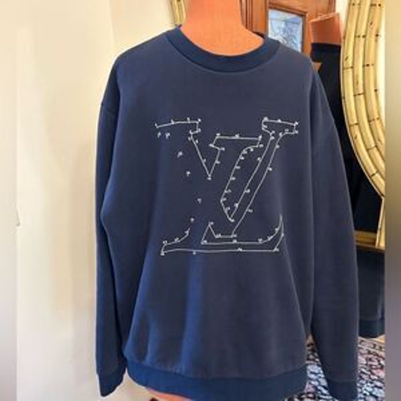 Men’s Louis Vuitton, LV stitch, embroidered sweatshirt size XXL made in Italy