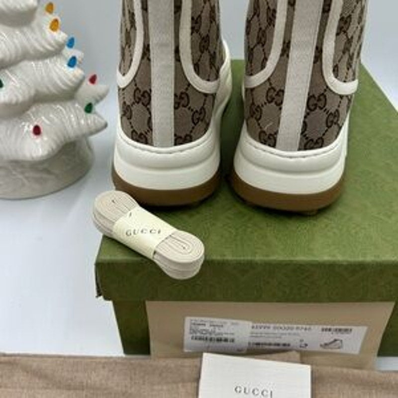 Men's Gucci tennis 1977 high top canvas sneakers size 9, made in Italy