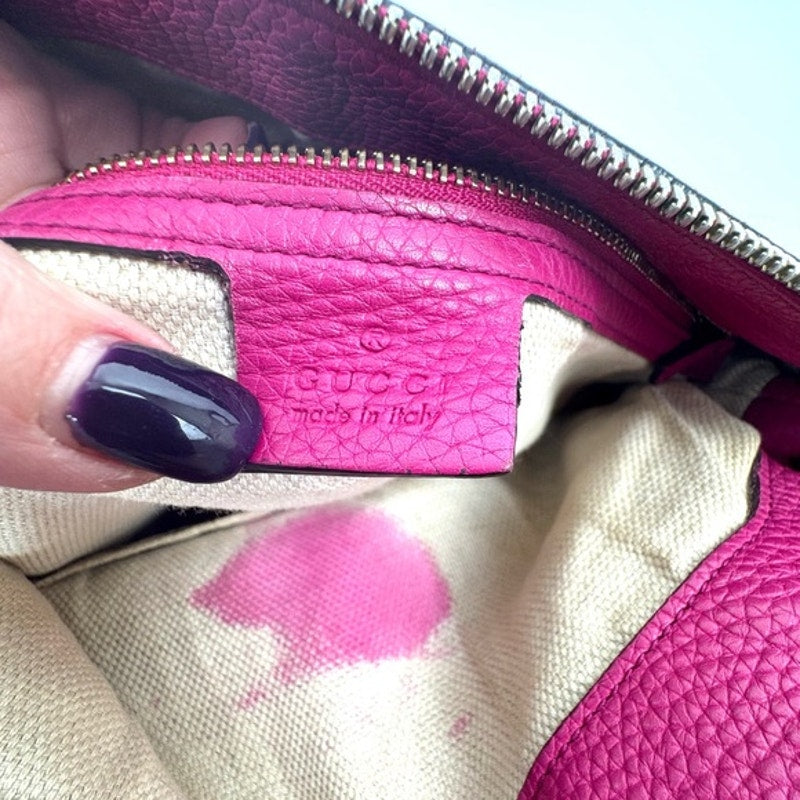 GUCCI Fuchsia Leather Soho w/tassel.Long strap and short strap/ 3 way bag.