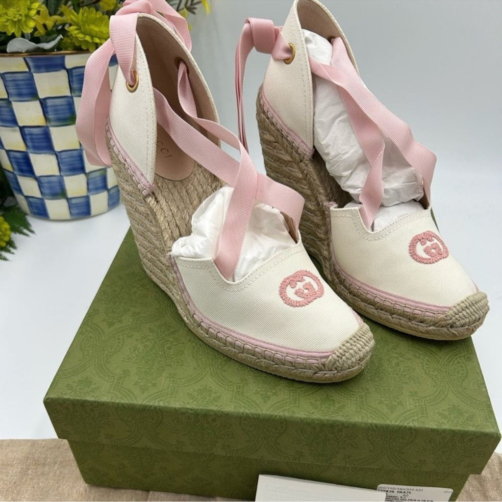 Women's Gucci canvas GG wedge espadrilles size 40 made in Italy