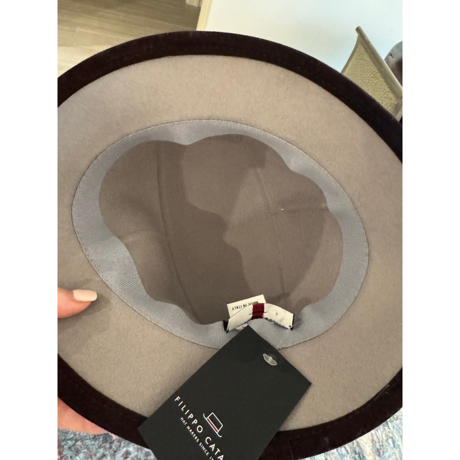 Women’s Filippo Catarzi NWT Gray Wool Bucket Hat with Brown Trim – Made in Italy