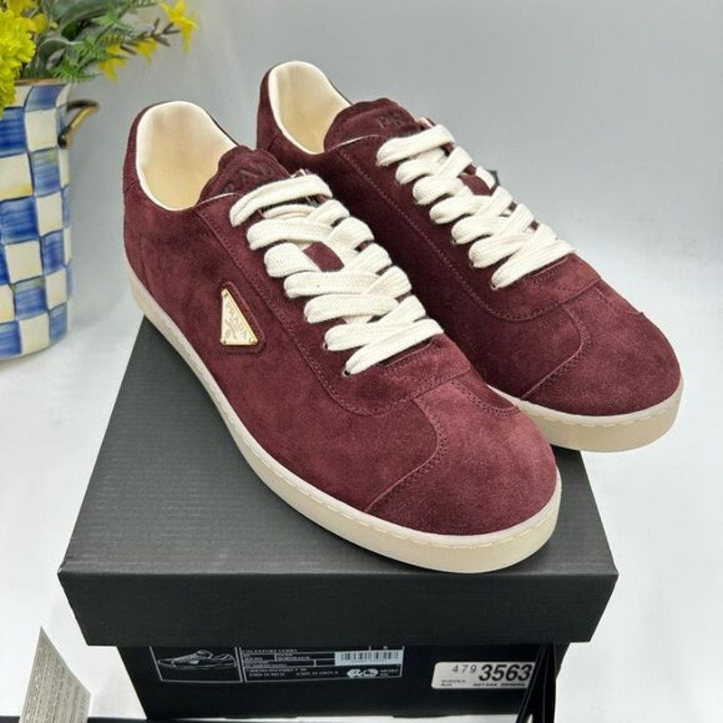 Men's Prada triangle logo suede sneakers size 9 US made in Italy