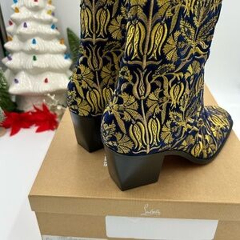 Christian Louboutin Mens LOUBI mystery OMERIC velvet with gold embroidery 42