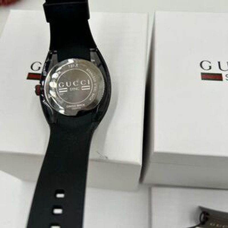 Unisex Gucci sync quartz watch made in Italy