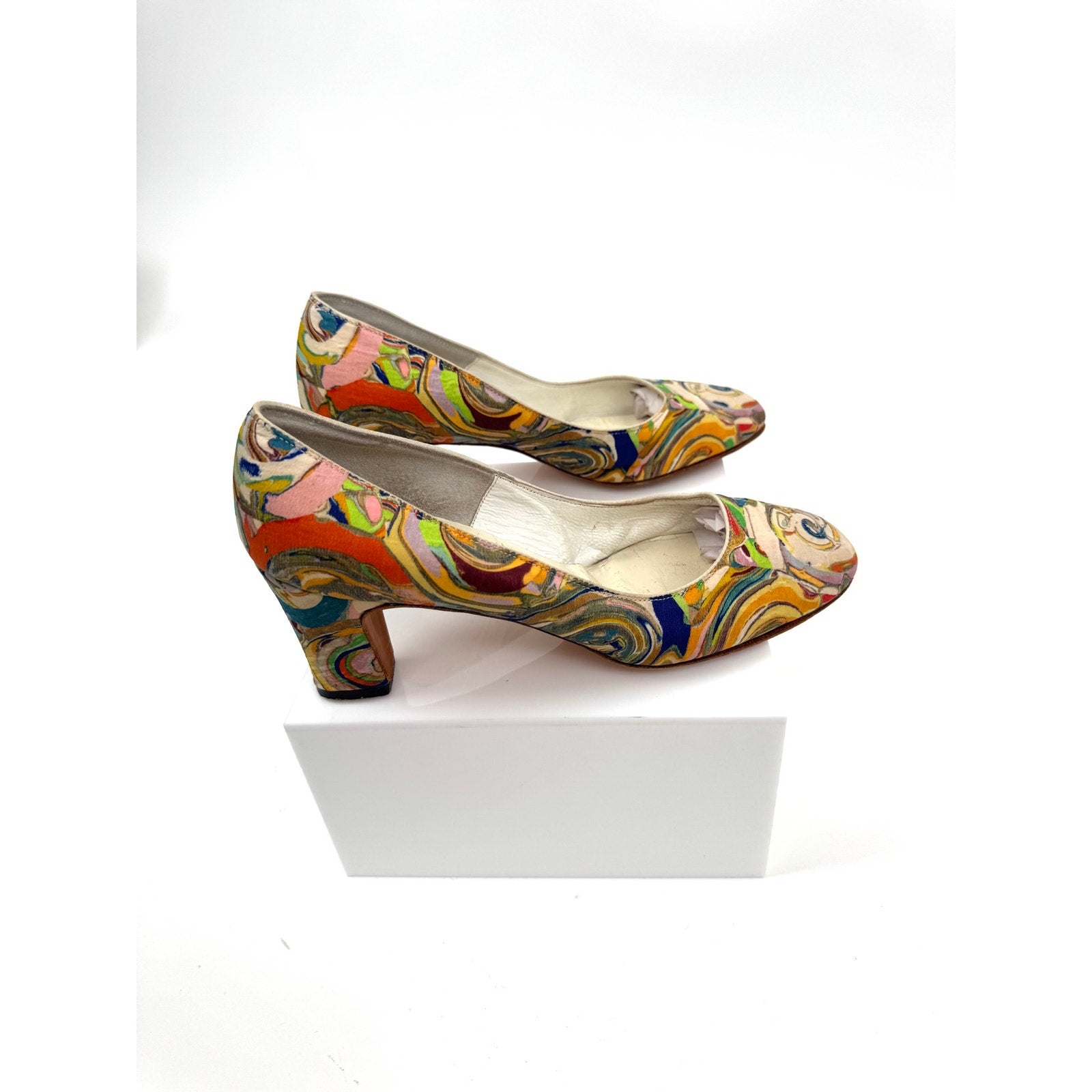 Mijji Vintage Multicolor Hand Painted Silk Heels Size 5B