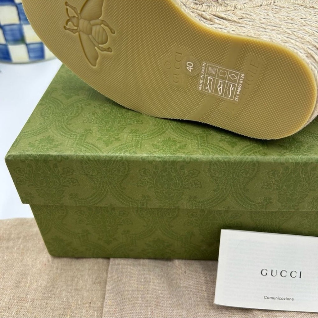 Women's Gucci canvas GG wedge espadrilles size 40 made in Italy