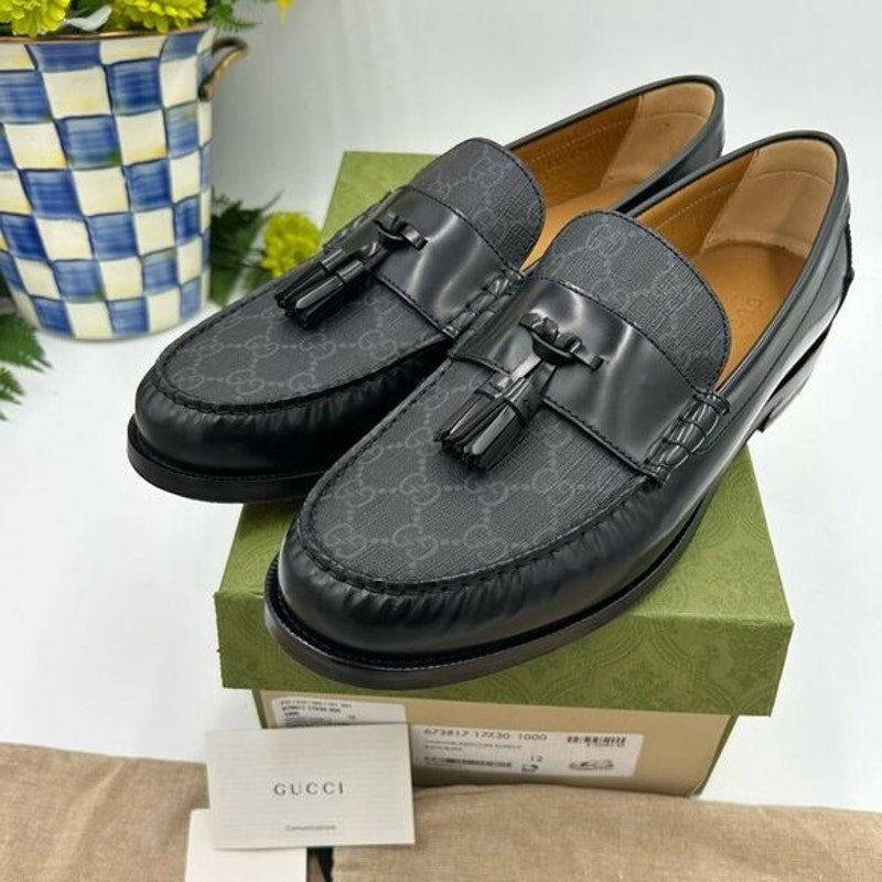 Men’s Gucci, GG Supreme tassel loafers size 12 made in Italy