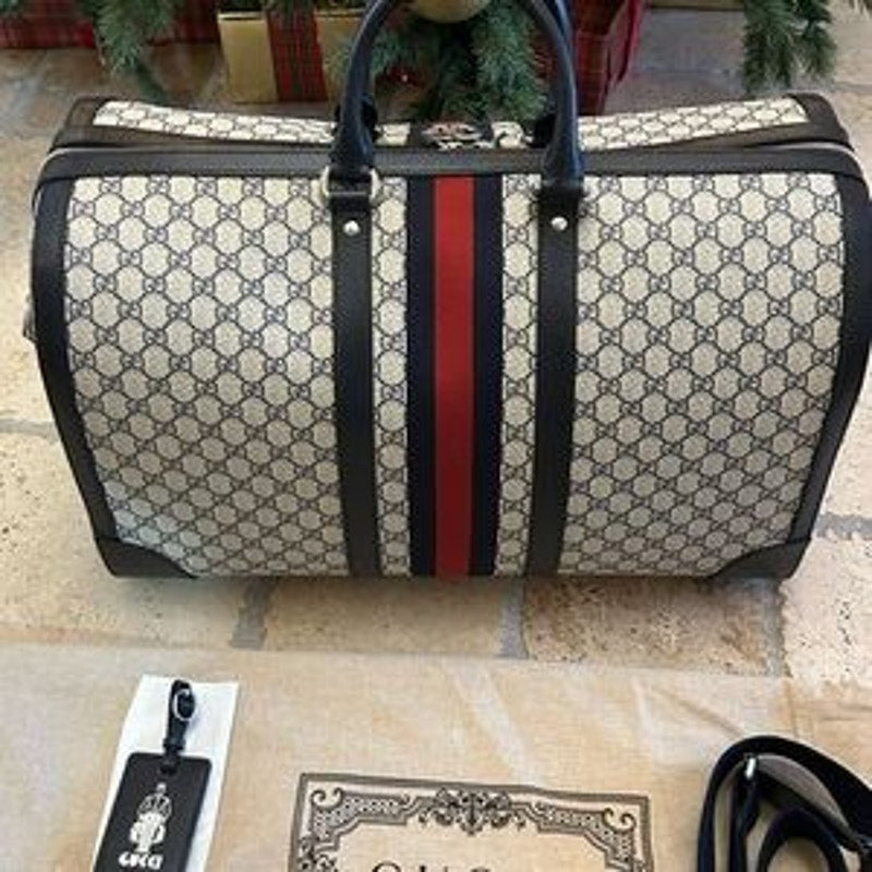 Gucci Savoy, GG Supreme large duffel bag made in Italy NWT