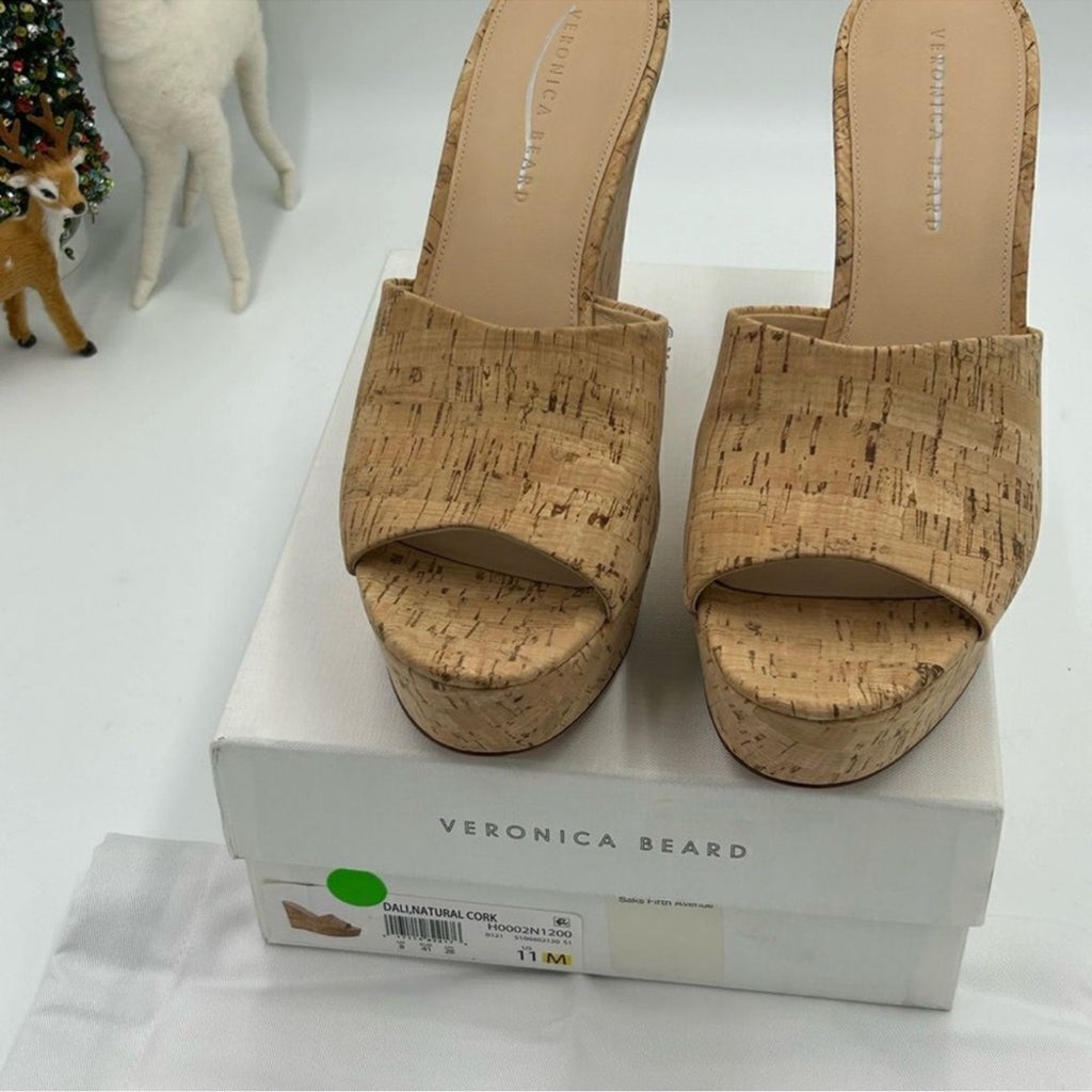 Women's Veronica Beard, tan cork wedge sandals
Size 11
