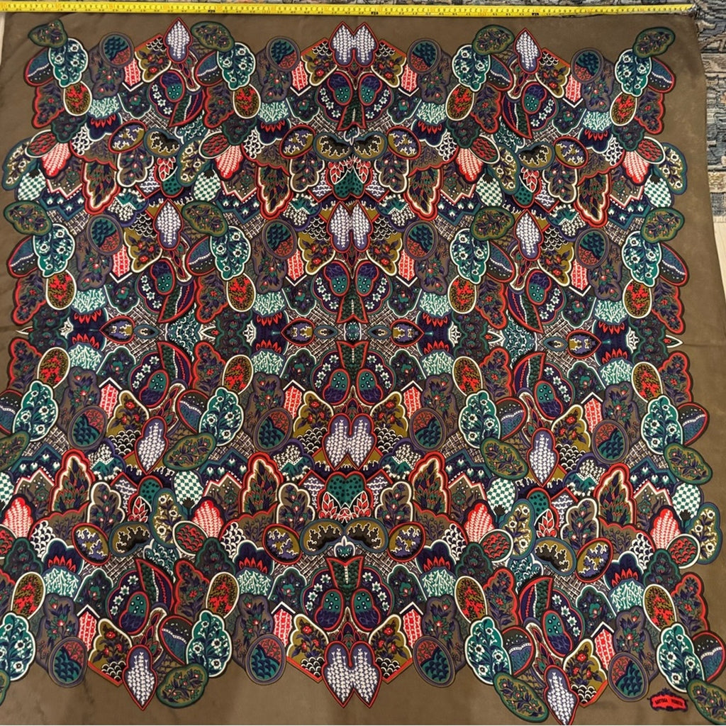 BOTEGA VENETA ENORMOUS 51” x 51”gorgeous silk Wrap/Cape/Sarong textured …