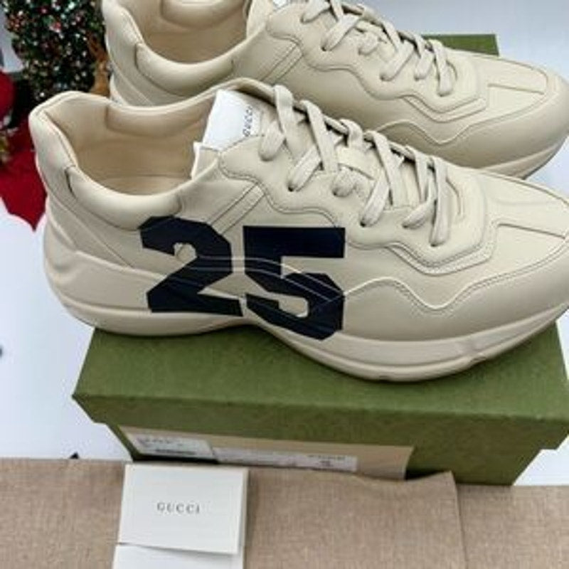Men’s Gucci  Rython 25 low top leather sneakers size 12.5 made in Italy