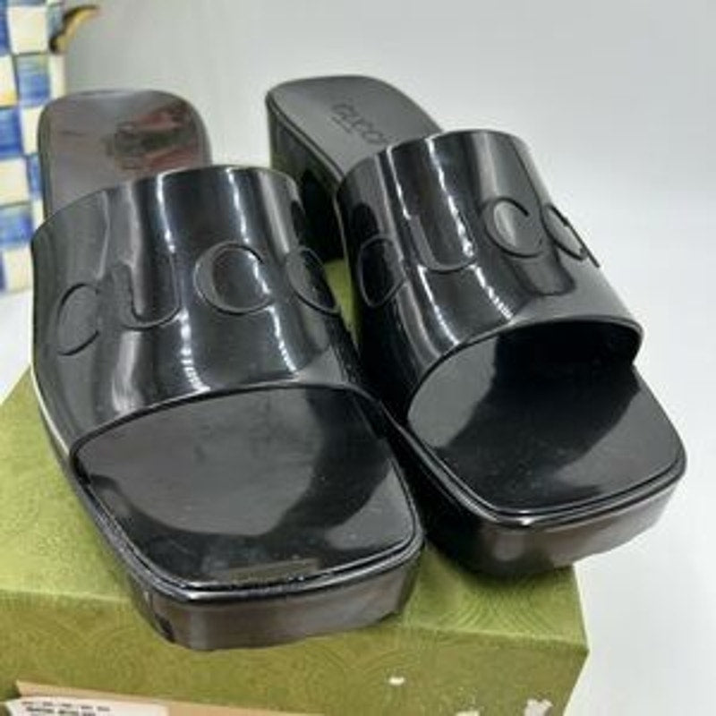 Women’s Gucci, rubber block, low heel slides, size 41 made in Italy