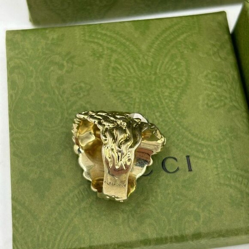 Men’s Gucci, Lionhead crystal motif ring size 10 made in Italy