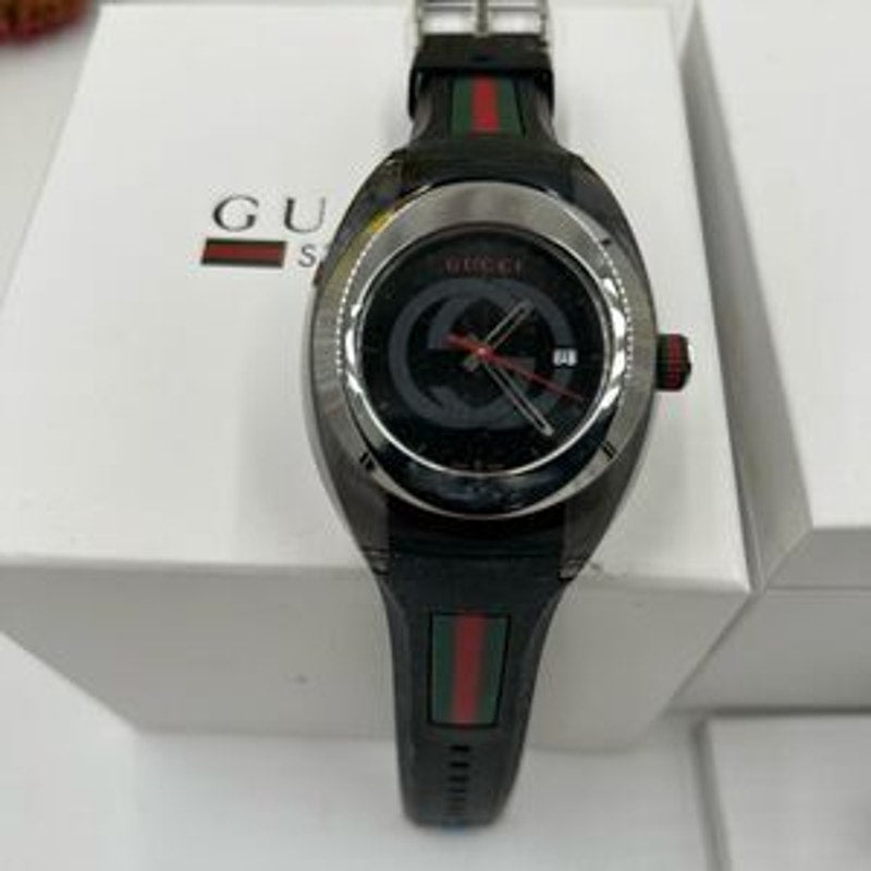 Unisex Gucci sync quartz watch made in Italy